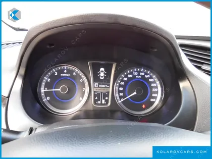 HYUNDAI GRANDEUR HG240 LUXURY