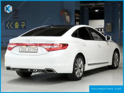 HYUNDAI GRANDEUR HG240 MODERN