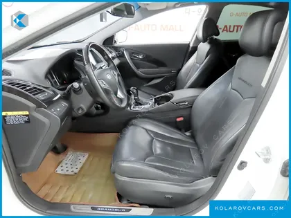 HYUNDAI GRANDEUR HG240 MODERN