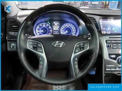 HYUNDAI GRANDEUR HG240 MODERN