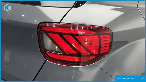 HYUNDAI VENUE 1,6 PREMIUM