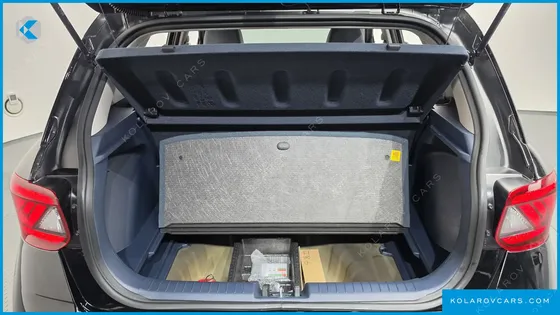 HYUNDAI VENUE 1,6 PREMIUM