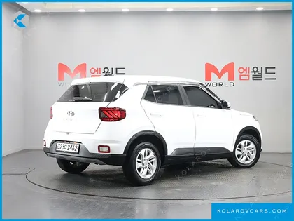 HYUNDAI VENUE 1.6 MODERN