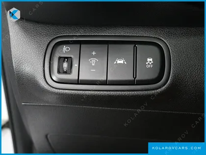 HYUNDAI VENUE 1.6 MODERN