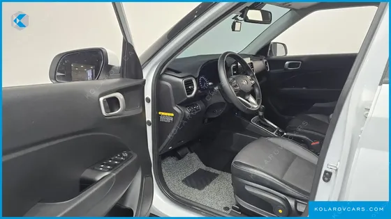 HYUNDAI VENUE 1.6 MODERN