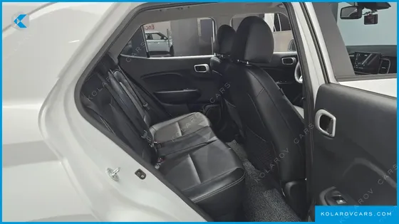 HYUNDAI VENUE 1.6 MODERN
