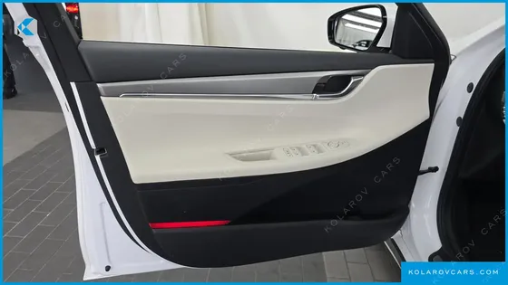 HYUNDAI GRANDEUR LE BLANC