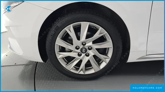 HYUNDAI GRANDEUR CALLIGRAPHY