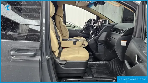 HYUNDAI STARIA HEV 1.6 CARGO 3-SEATER