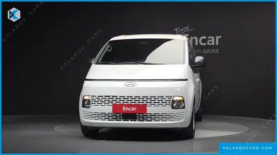 HYUNDAI STARIA TOURER 11-SEATER