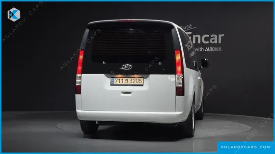 HYUNDAI STARIA TOURER 11-SEATER