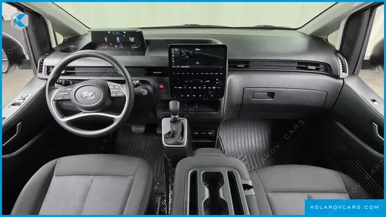 HYUNDAI STARIA TOURER 11-SEATER