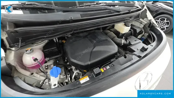 HYUNDAI STARIA CARGO 5-SEATER