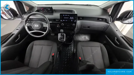 HYUNDAI STARIA CARGO 5-SEATER
