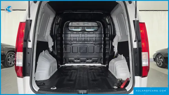 HYUNDAI STARIA CARGO 5-SEATER