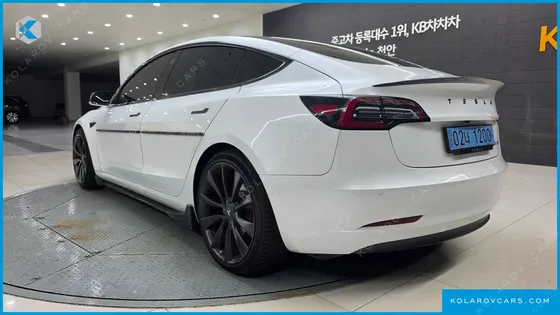 TESLA MODEL 3 PERFORMANCE AWD