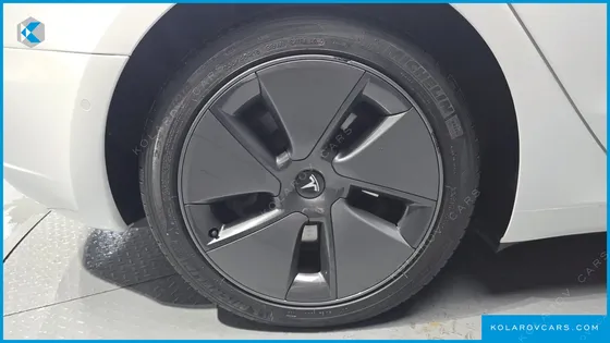 TESLA MODEL 3 LONG RANGE AWD