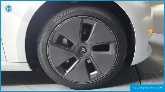 TESLA MODEL 3 LONG RANGE AWD