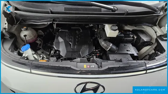 HYUNDAI STARIA L3.5 LOUNGE 9-SEATER