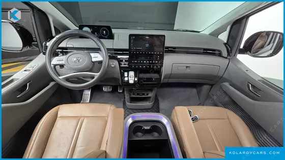 HYUNDAI STARIA L3.5 LOUNGE 9-SEATER
