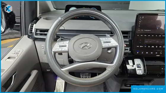 HYUNDAI STARIA L3.5 LOUNGE 9-SEATER