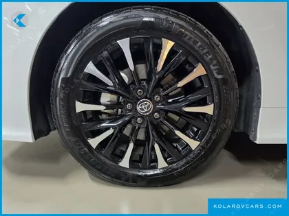 TOYOTA ALPHARD 2.5 HEV PREMIUM AWD