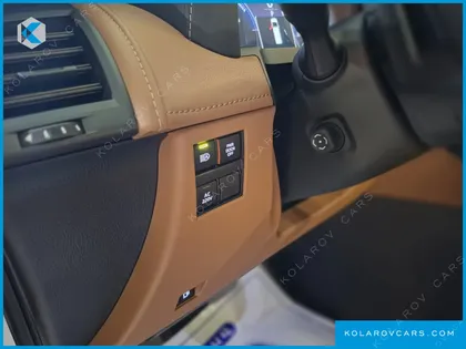 TOYOTA ALPHARD 2.5 HEV EXECUTIVE AWD