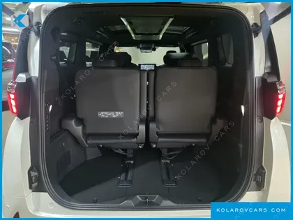 TOYOTA ALPHARD 2.5 HEV EXECUTIVE AWD