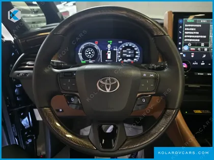 TOYOTA ALPHARD 2.5 HEV EXECUTIVE AWD