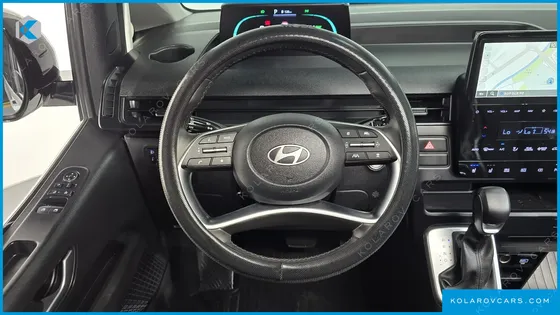 HYUNDAI STARIA HEV 1.6 TOURER 11-SEATER