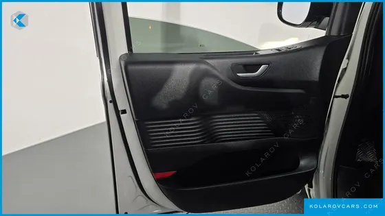 HYUNDAI STARIA HEV 1.6 TOURER 11-SEATER