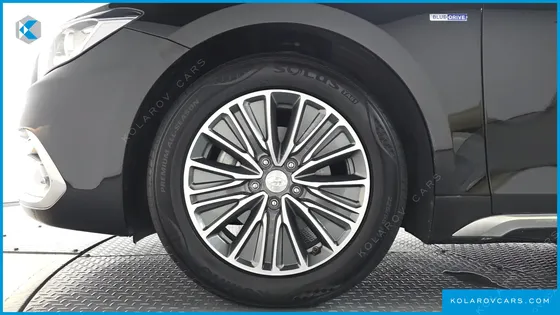 HYUNDAI GRANDEUR PREMIUM
