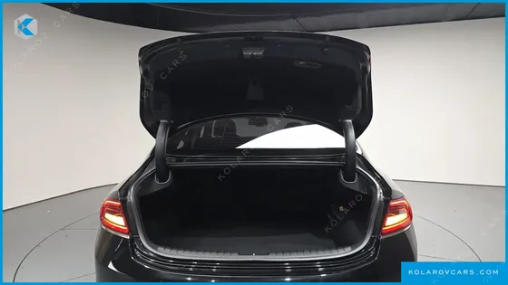 HYUNDAI GRANDEUR PREMIUM