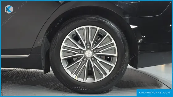 HYUNDAI GRANDEUR PREMIUM