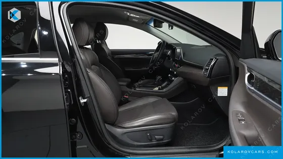 HYUNDAI GRANDEUR PREMIUM