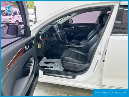 KIA K7 3.0 LPI LUXURY (RENTAL CAR)