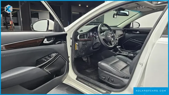 KIA K7 3.0 LPI LUXURY (RENTAL CAR)