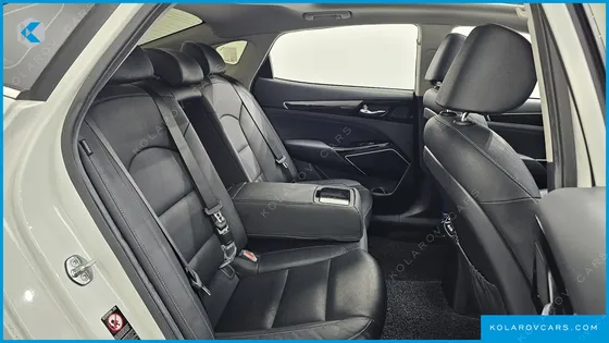KIA K7 3.0 LPI LUXURY (RENTAL CAR)