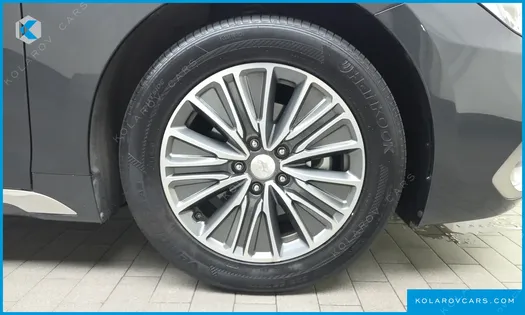 HYUNDAI GRANDEUR EXCLUSIVE