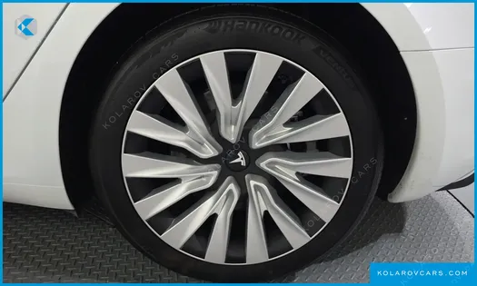 TESLA MODEL 3 PREMIUM LONG RANGE RWD