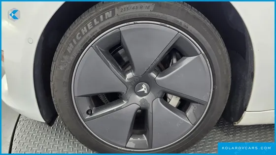 TESLA MODEL 3 LONG RANGE AWD