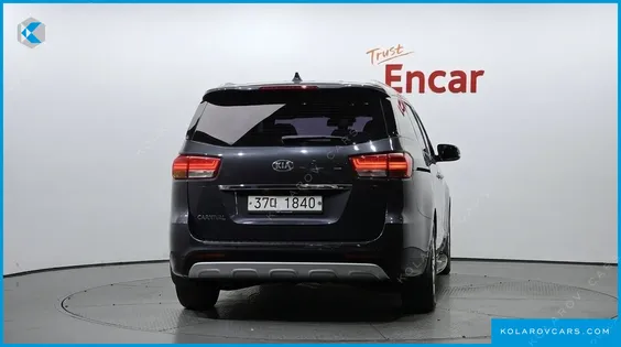 KIA CARNIVAL 9-SEATER PRESTIGE