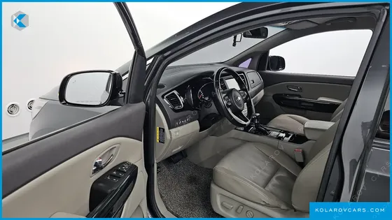 KIA CARNIVAL 9-SEATER PRESTIGE