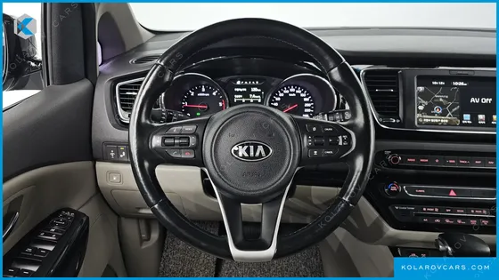 KIA CARNIVAL 9-SEATER PRESTIGE