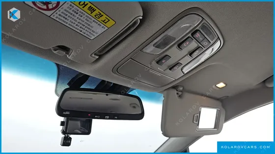 KIA CARNIVAL 9-SEATER PRESTIGE
