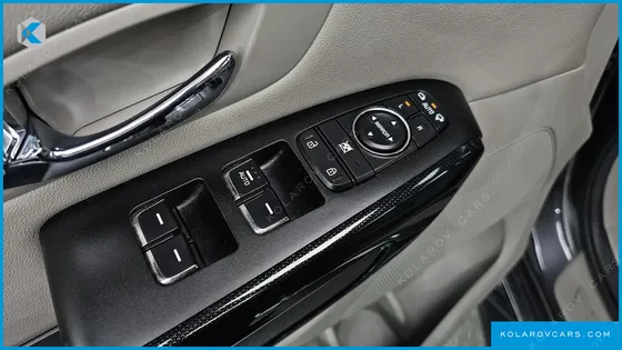 KIA CARNIVAL 9-SEATER PRESTIGE