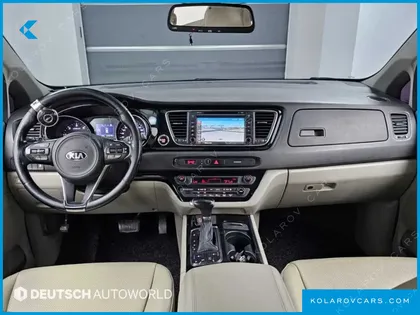 KIA CARNIVAL 9-SEATER PRESTIGE