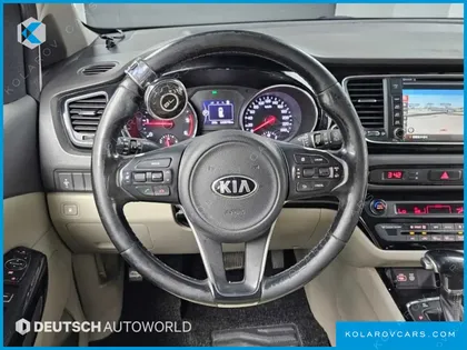 KIA CARNIVAL 9-SEATER PRESTIGE