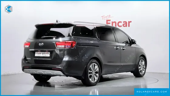 KIA CARNIVAL 9-SEATER NOBLESSE SPECIAL