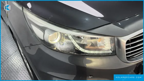 KIA CARNIVAL 9-SEATER NOBLESSE SPECIAL